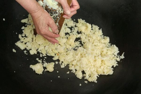 莜面土豆饼的做法图解3