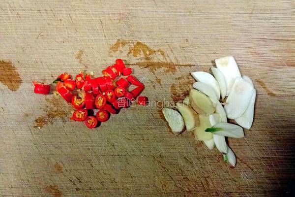 清炒白油菜薹的做法图解4