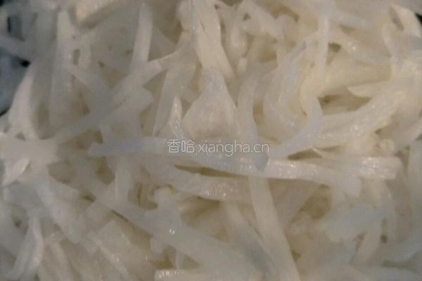 凉拌白萝卜丝的做法图解3