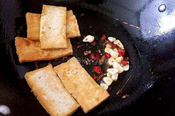 香煎豆腐的做法图解6