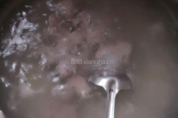 排骨莲藕汤的做法图解2