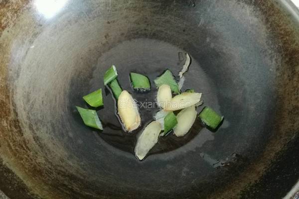 开枝散叶炖鱼片的做法图解3