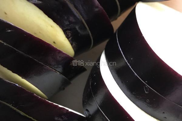 虾仁炸茄盒的做法图解3