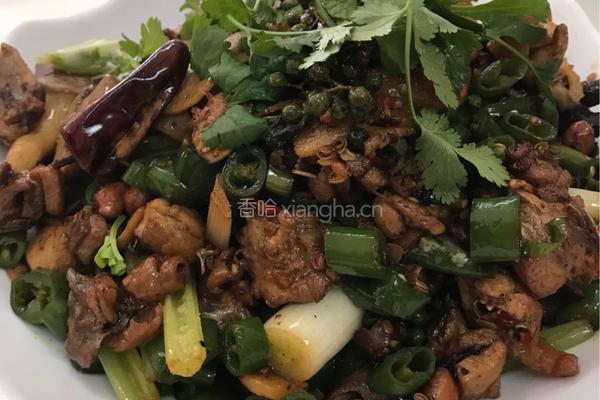 三椒辣子鸡的做法图解12