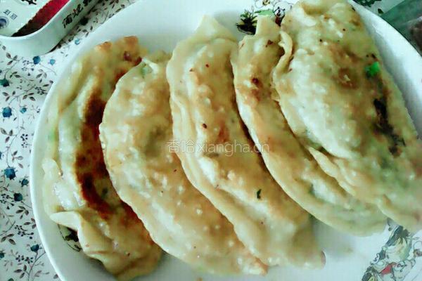 韭菜香干鸡蛋素馅饼