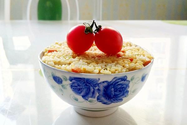 胡萝卜青瓜鸡蛋炒饭的做法图解8