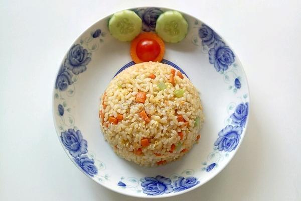 胡萝卜青瓜鸡蛋炒饭的做法图解12