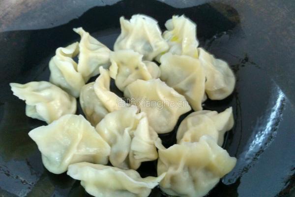 煎饺的做法图解2
