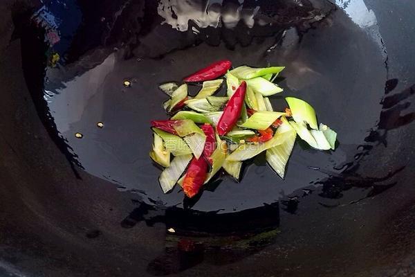 西芹炒豆腐干的做法图解4
