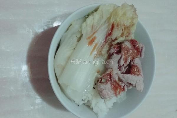 白菜豬肉蓋飯的做法图解3