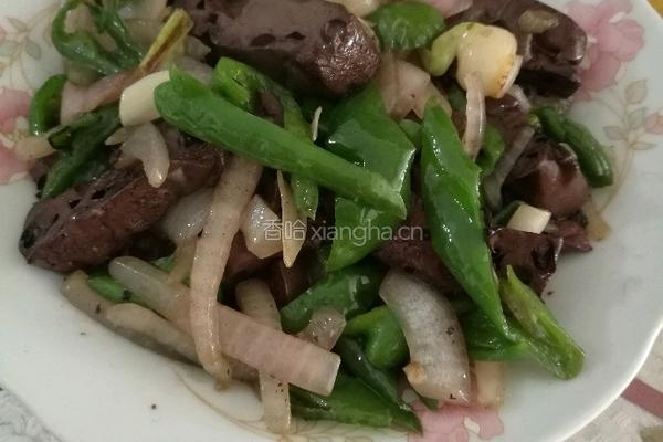 青椒洋葱红豆腐的做法图解4