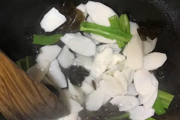 青椒木耳山药的做法图解4