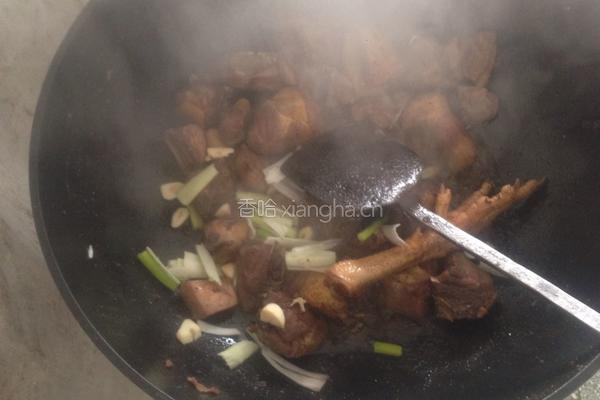 鸡肉炖红薯锅贴的做法图解4