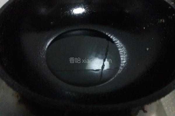 腊肉西蓝花的做法图解3