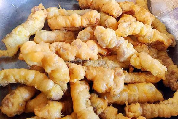 蒜苔炒肉的做法图解2