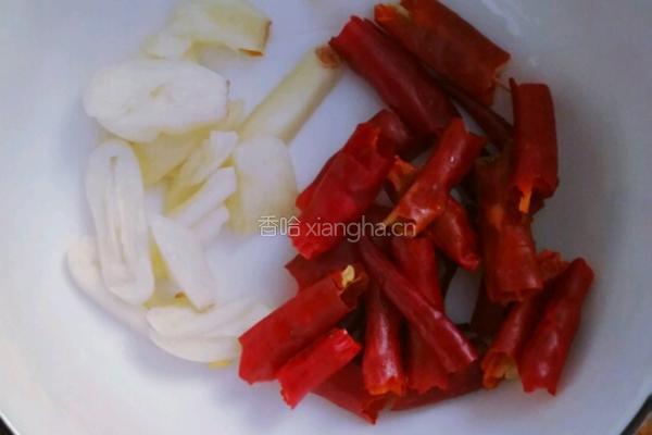 韭菜炒豆干的做法图解2