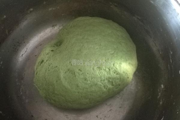 芥菜汁鱼型蒸饺的做法图解2