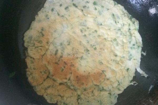 韭菜鸡蛋饼的做法图解6