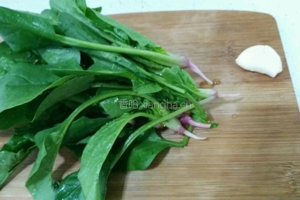 菠菜拌面（早餐）的做法图解1