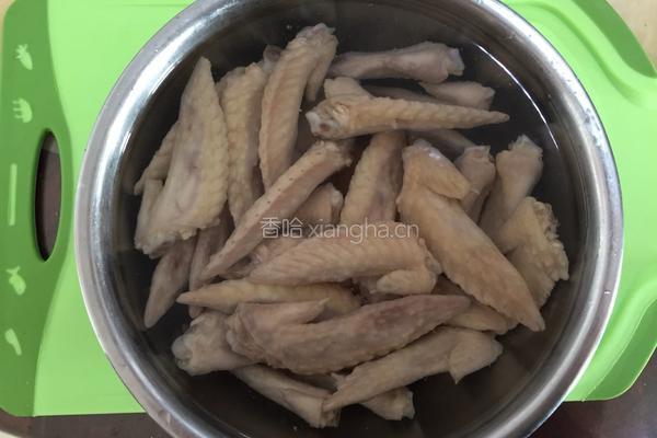 红烧鸡翅尖的做法图解3