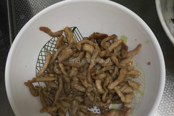 家常鱼香肉丝的做法图解3