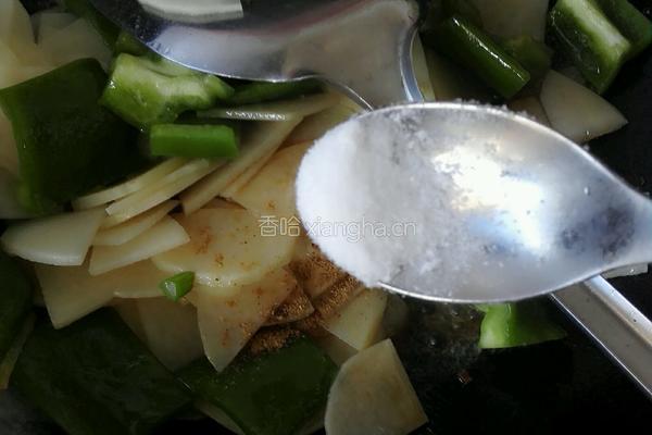 青椒土豆片的做法图解6