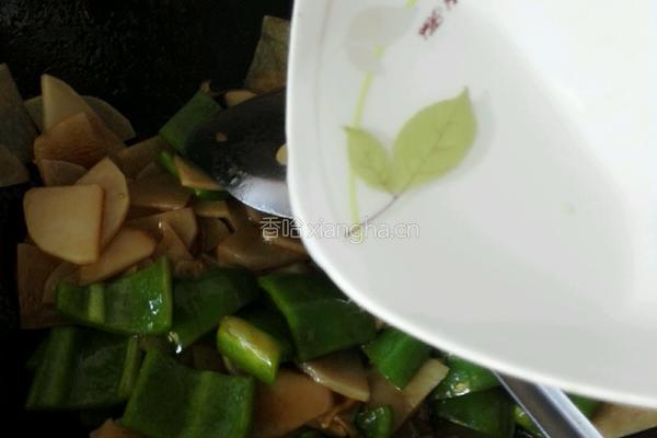 青椒土豆片的做法图解7