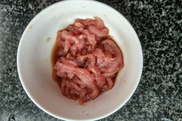  瘦肉炒面的做法图解3