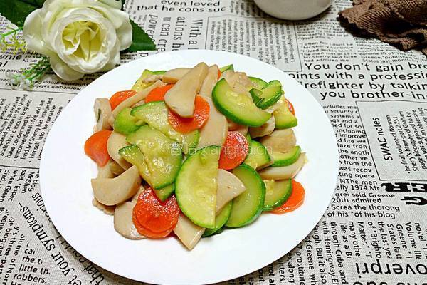 角瓜杏鲍菇炒肉的做法图解6