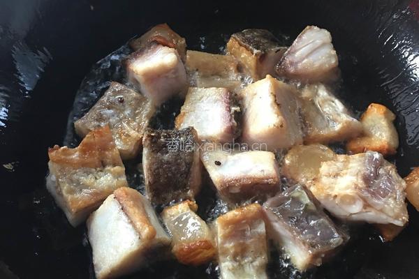 腊肉烧咸鱼的做法图解4