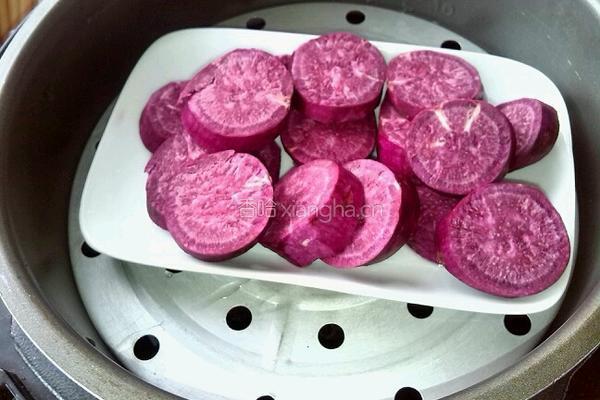 紫薯糯米芝麻球的做法图解2