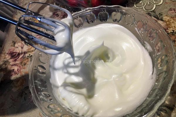 无油波菜草莓瑞士卷的做法图解5