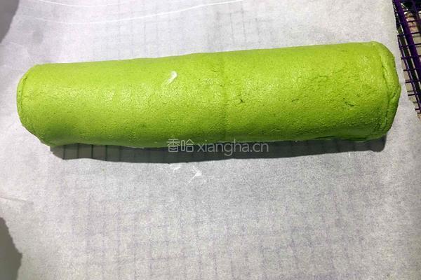 无油波菜草莓瑞士卷的做法图解13