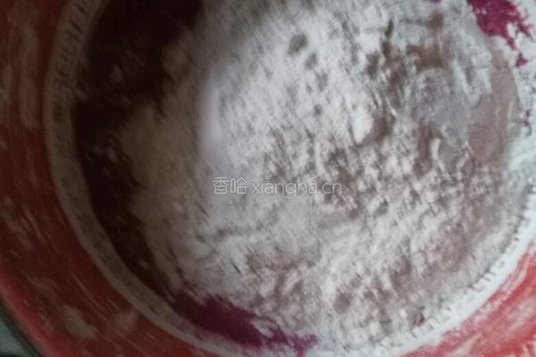 粉红色的面条的做法图解4