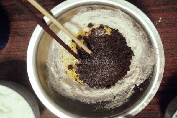 草莓酸奶巧克力蛋糕的做法图解7