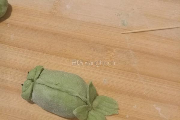 芥菜汁鱼型蒸饺的做法图解12