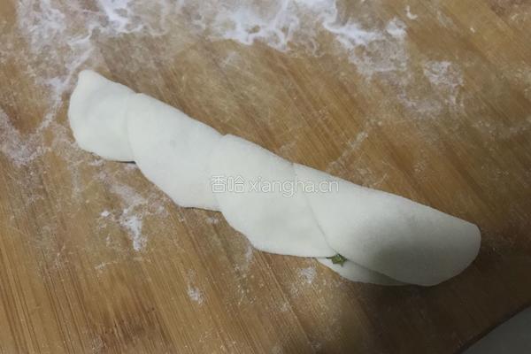 玫瑰花饺子的做法图解4