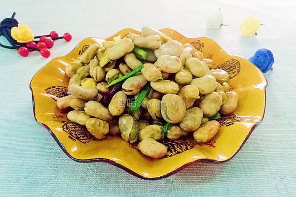 蒜苗回锅蚕豆的做法图解8