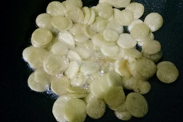 青蒜肉丝炒绿豆饼的做法图解6