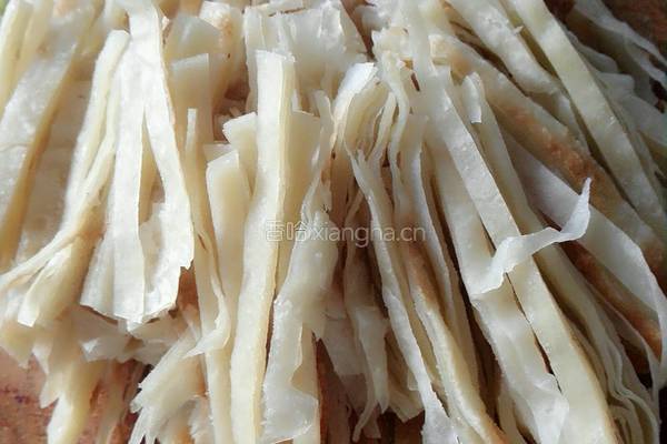 鸡蛋圆白菜炒饼的做法图解3