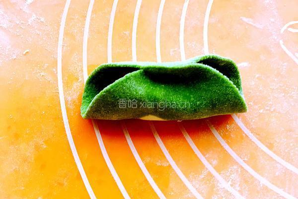 白菜(百财)饺子的做法图解16