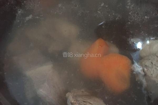 奶白菜龙骨汤的做法图解4