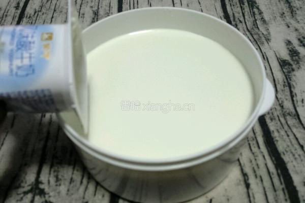 自制纯酸奶的做法图解4