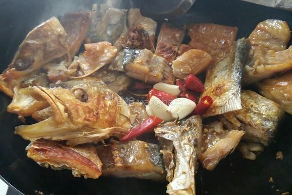 蒸洞庭风干翘白鱼的做法图解7