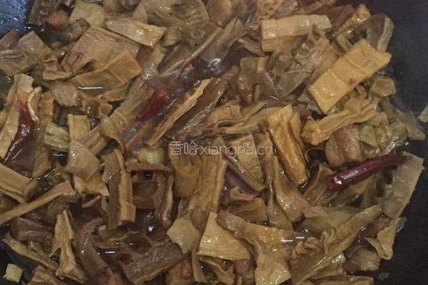 干笋炖肉的做法图解10