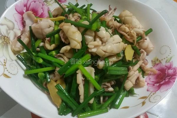 韭菜花炒鲜鱿