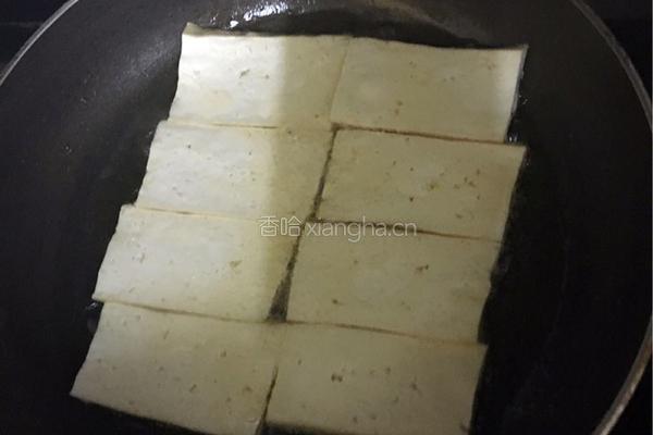 茄汁脆皮豆腐的做法图解2