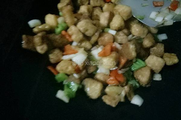菠萝时蔬炒馒头的做法图解8