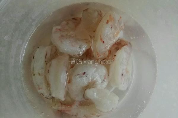 黄金芝虾丸的做法图解1