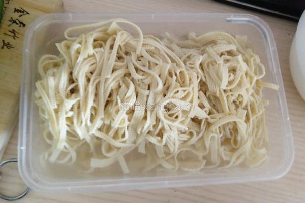 凉拌豆腐皮的做法图解4